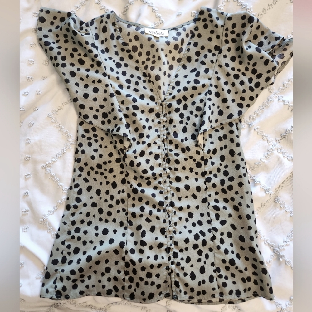 Listicle Size M Blouse